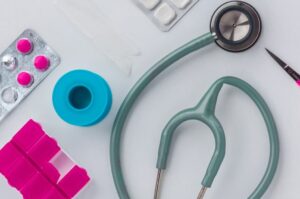 Read more about the article 소아 변비 원인과 해결법: 변비에 좋은 음식 및 올바른 배변 훈련 가이드