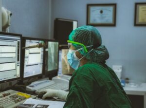 Read more about the article 정성 정량 차이- 검사 원리와 결과 해석법