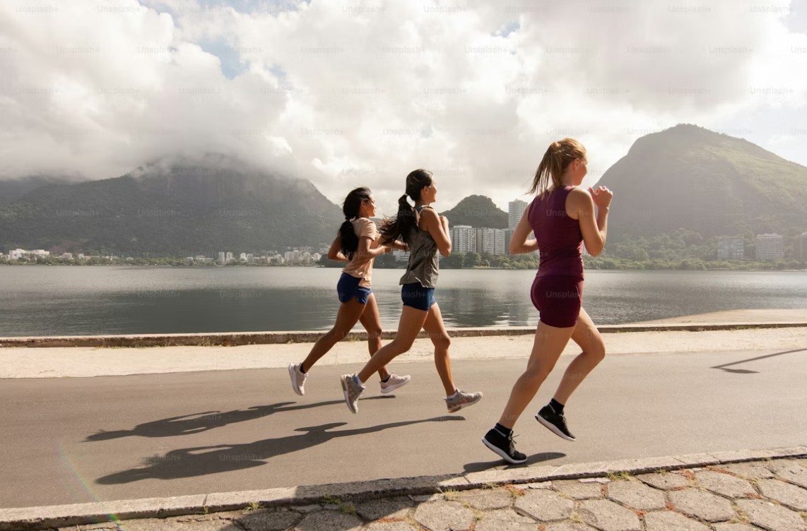 You are currently viewing 음주 후 운동의 위험성: 간 독성, 근손실, 탈수 및 신장 기능 저하 가이드